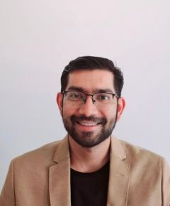 Photo of Dr Michael Hayes
